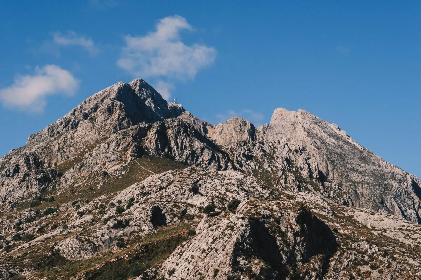 conquering sa calobra on the pinarello f7 in parietti kit